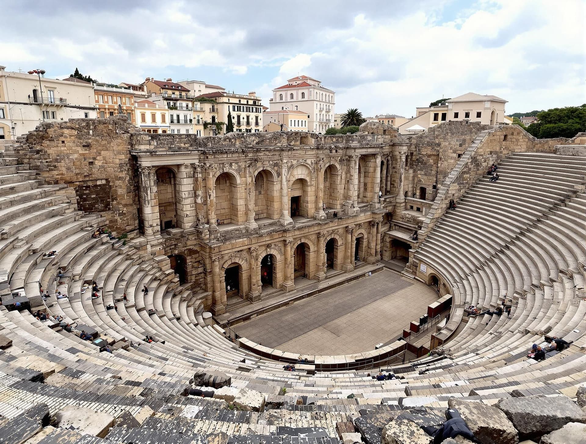 Teatro Romano i Catania, Sicilien, den delvis utgrävda romerska teatern från 200-talet e.Kr.