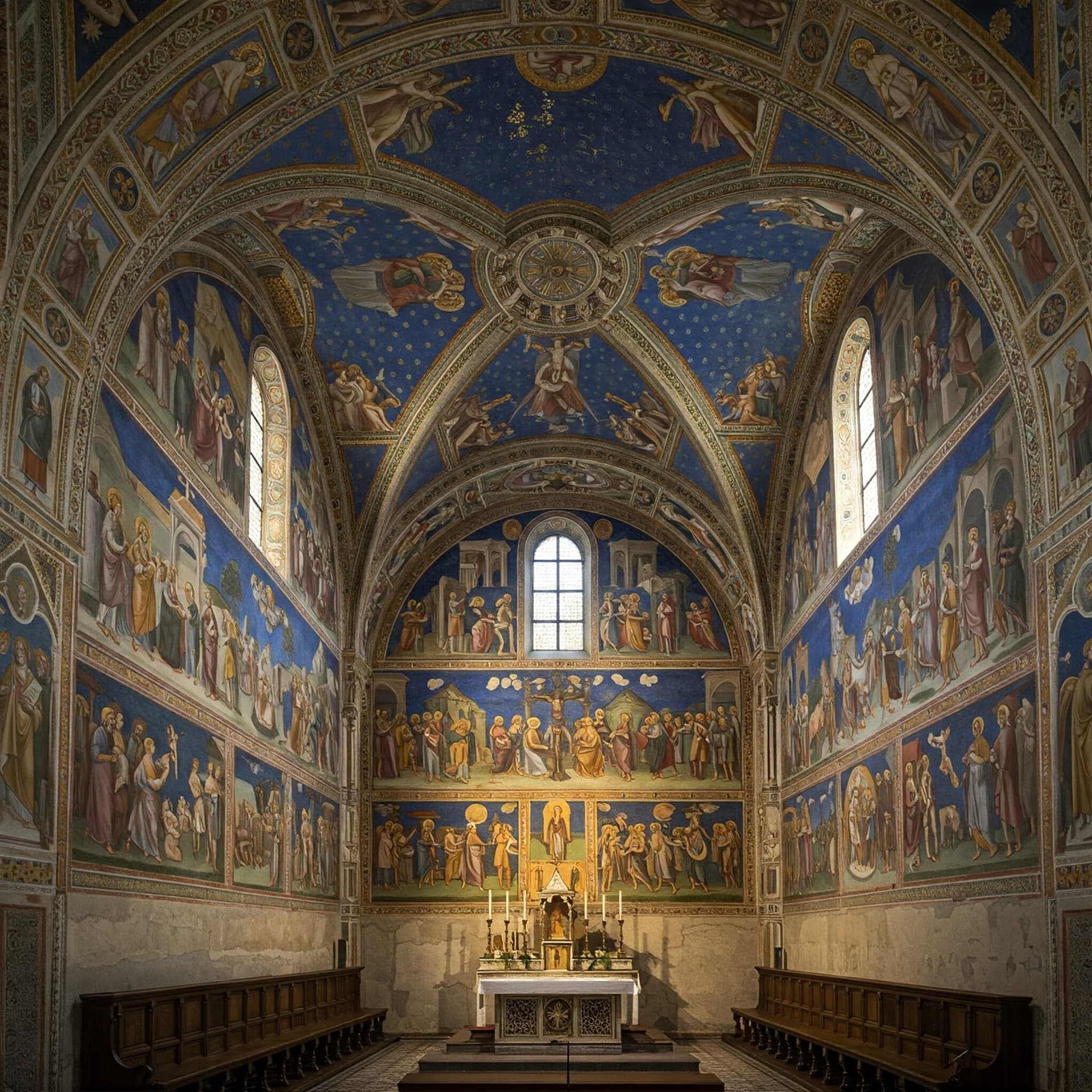 Scrovegnikapellet i Padua, Italien, med Giottos berömda fresker från tidigt 1300-tal